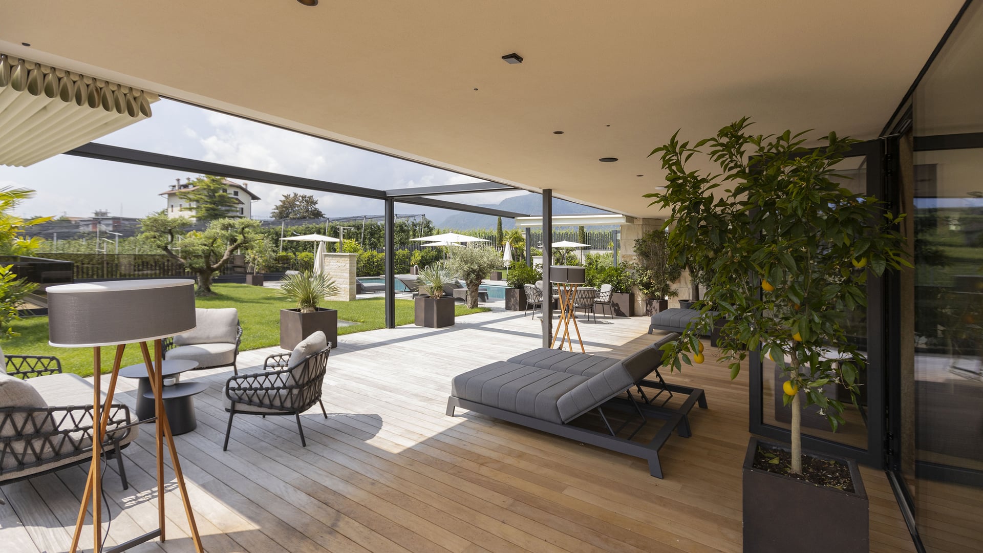 Residence Garden-Pool Suite