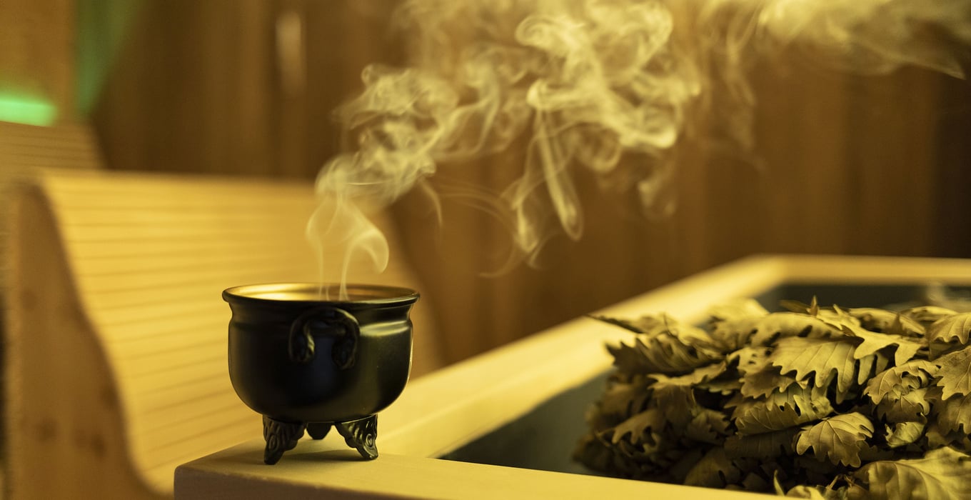 Embrace – iInfusion with a smudging ritual