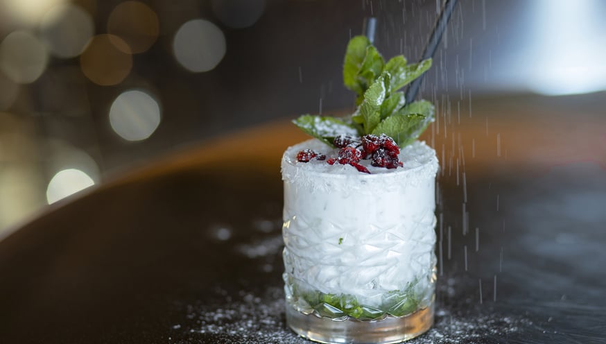 skyBAR above the vineyards