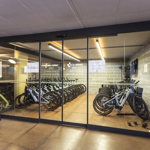 Mountain bikes, electric bikes, children’s bikes and buggies